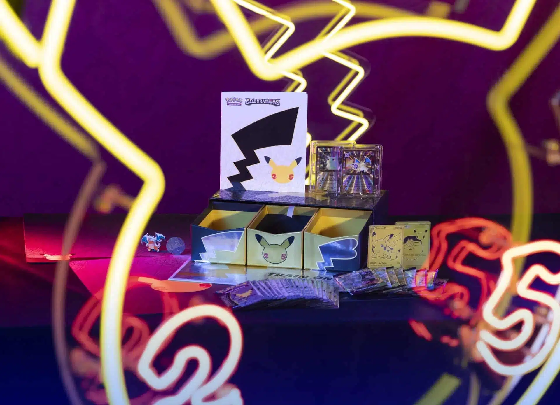 ポケモンカードゲーム Celebrations Ultra-Premium Collection Pokemon: Celebrations Ultra-Premium Collection - Pokekarty